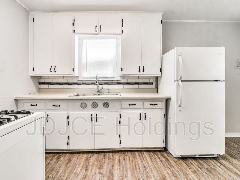 536 E Northrup Dr - Photo 7 of 17