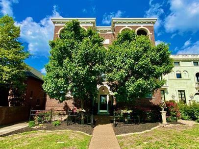 636 Sunset Avenue - Photo 2 of 34