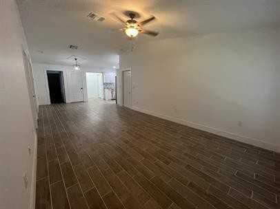 404 Southeast 6th Avenue - Photo 3 of 8