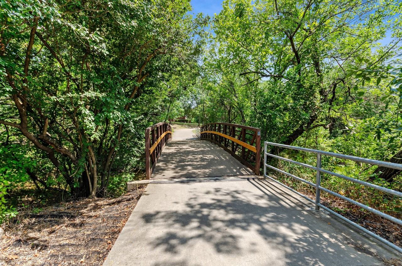 Collin Creek - Photo 7 of 49