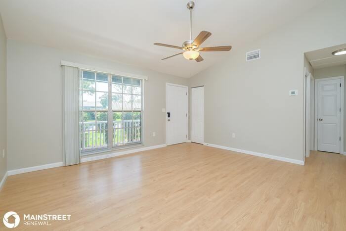 3141 Loomis Dr - Photo 3 of 16