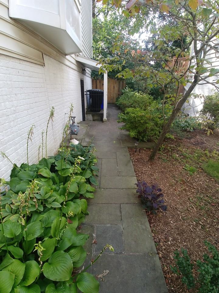 1804 N Veitch St #NA - Photo 2 of 4