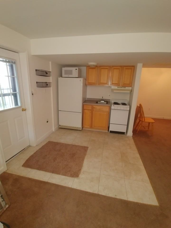 1804 N Veitch St #NA - Photo 3 of 4