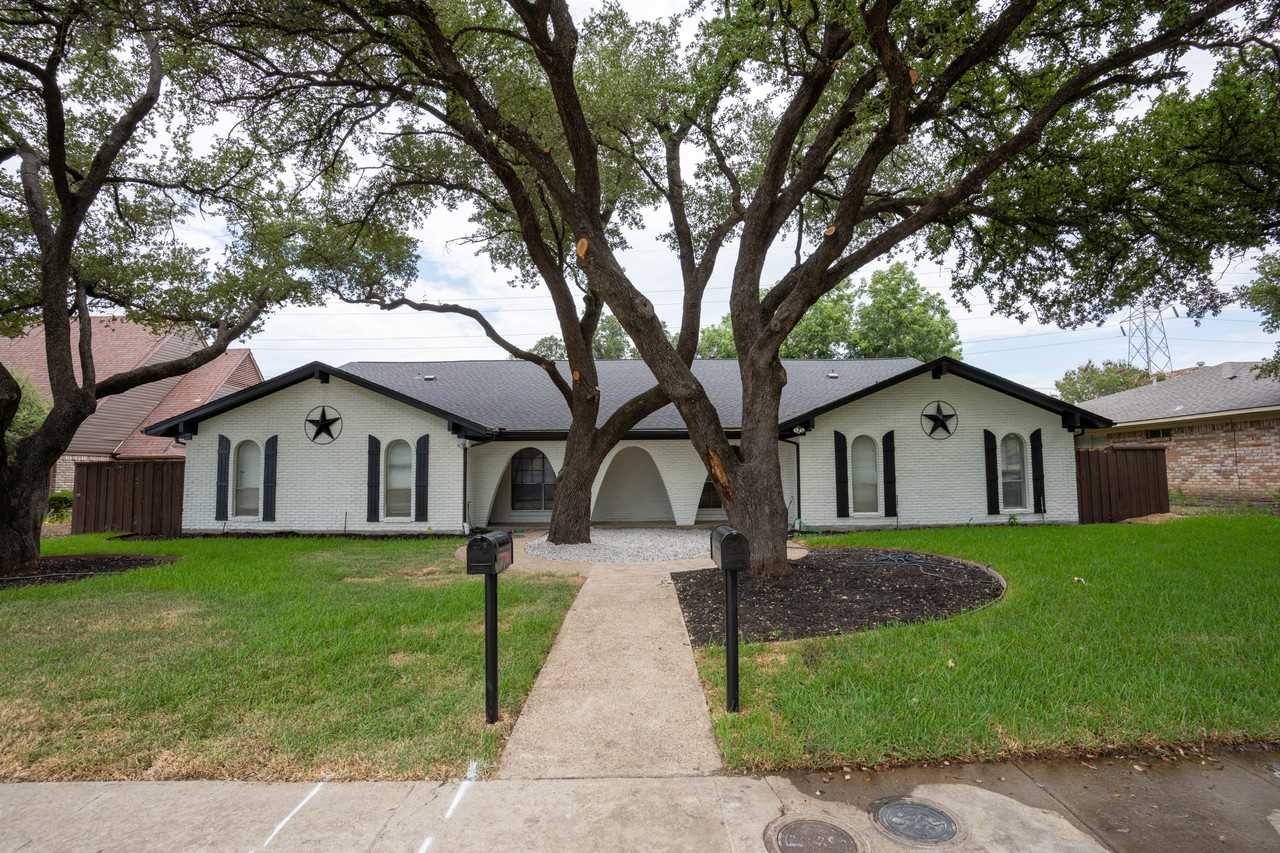 7611 Dentcrest Dr #NA - Photo 2 of 20