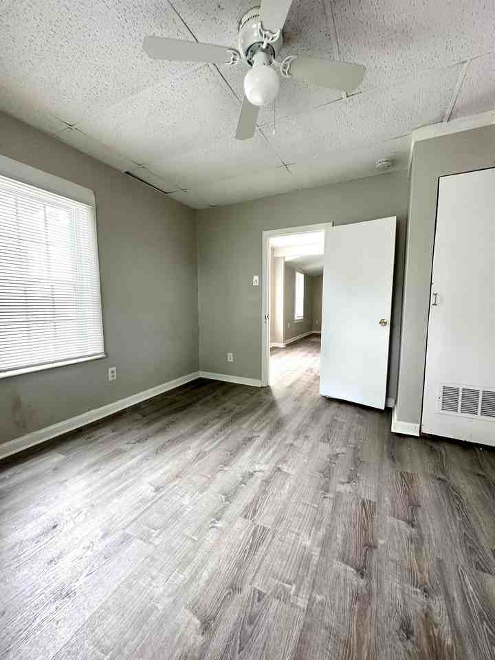 224 W Government Ave #1 - Photo 5 of 22