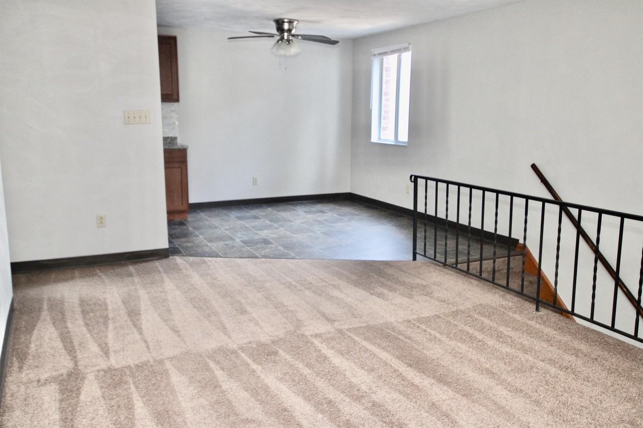 185 Oak Manor Pl #185 - Photo 2 of 8