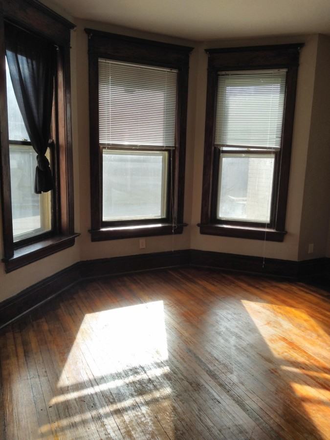 606 W 3rd St #6C - Photo 2 of 8