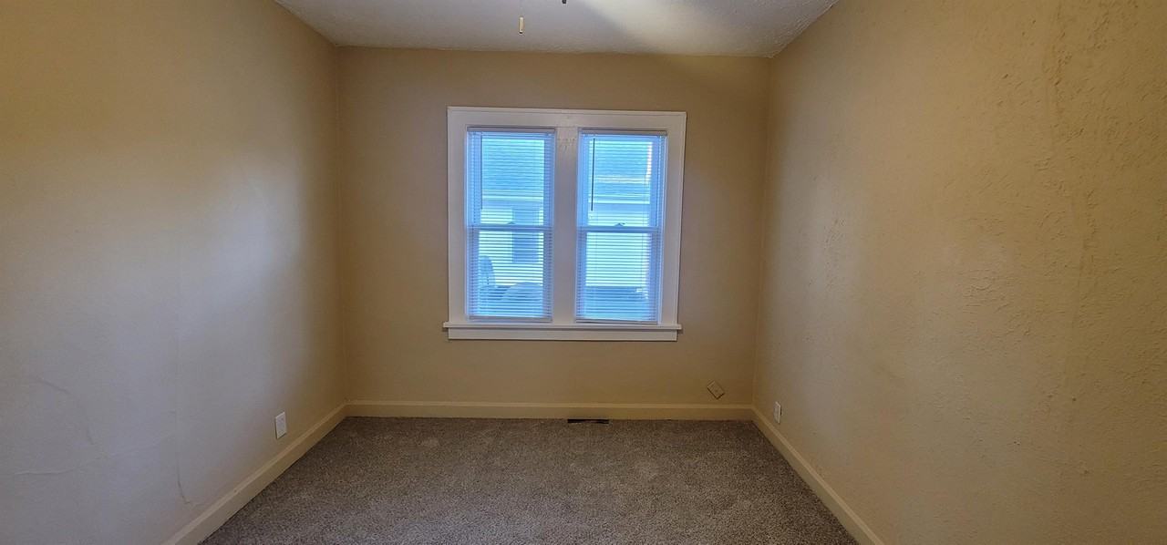 1602 Price Street #1 - Photo 5 of 13