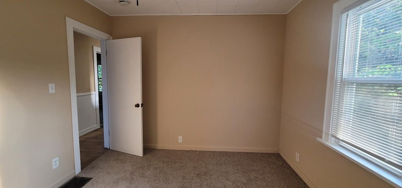 1602 Price Street #1 - Photo 6 of 13