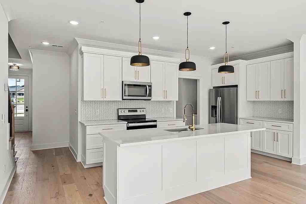 809 Vickery Dr #809 - Photo 3 of 16