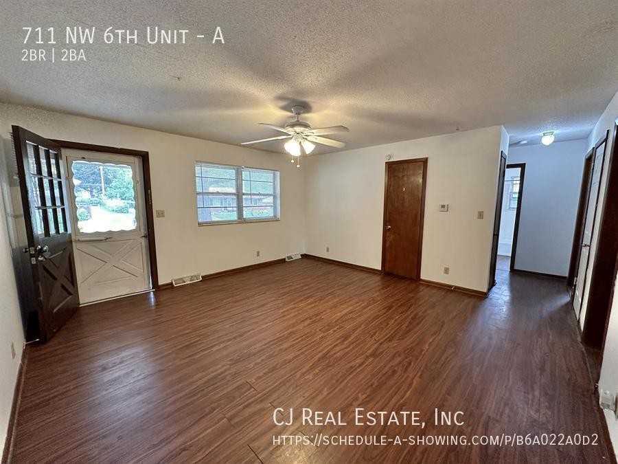 711 Northwest 6th Street #A - Photo 2 of 9