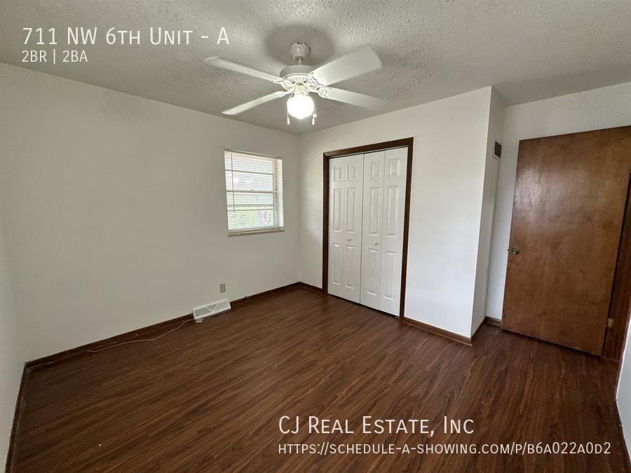 711 Northwest 6th Street #A - Photo 5 of 9