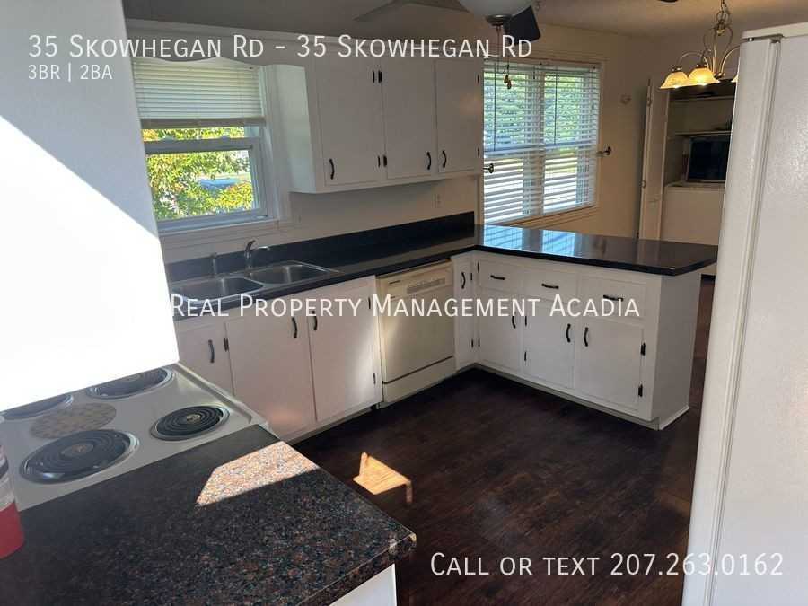 35 Skowhegan Rd - Photo 3 of 20