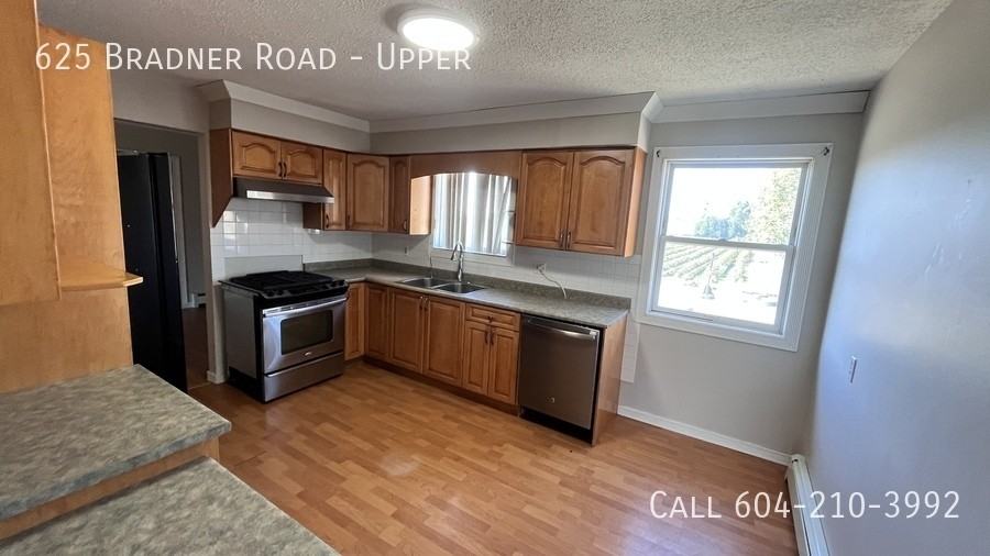 625 Bradner Rd, Abbotsford, BC V4X 2J5, CAN 3 bedroom House Rental