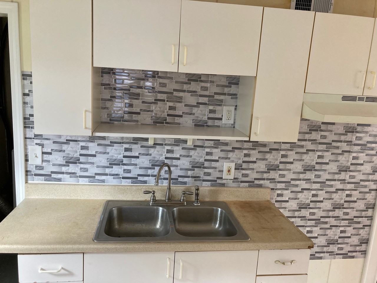 122 Rhoda Ave #NA - Photo 2 of 29