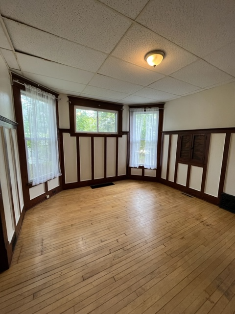 628 S Jefferson St #1 - Photo 2 of 14