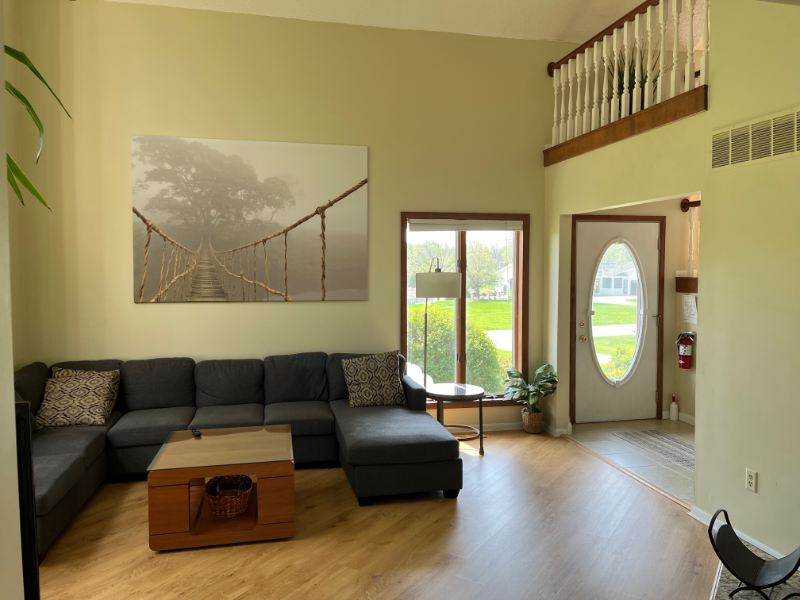 3016 Newport Dr - Photo 3 of 25