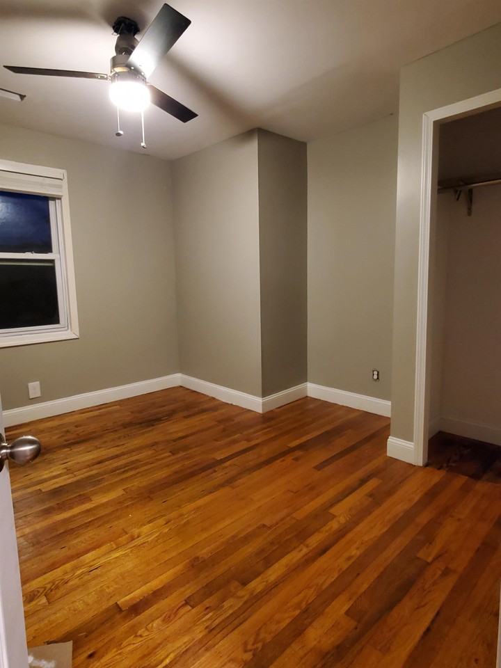 817 Rockbridge St #1 - Photo 5 of 24