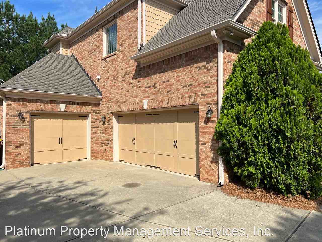 5520 Viewpoint Ct - Photo 3 of 50