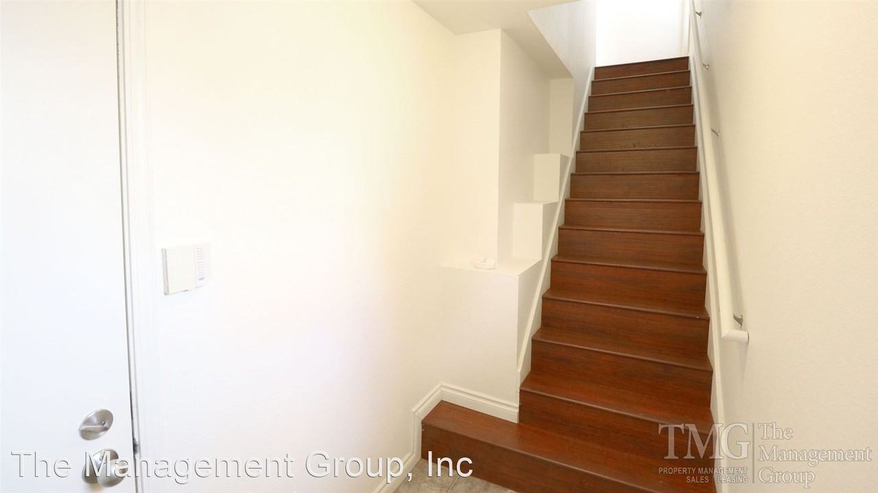 1801 Se Cutter Ln - Photo 3 of 21