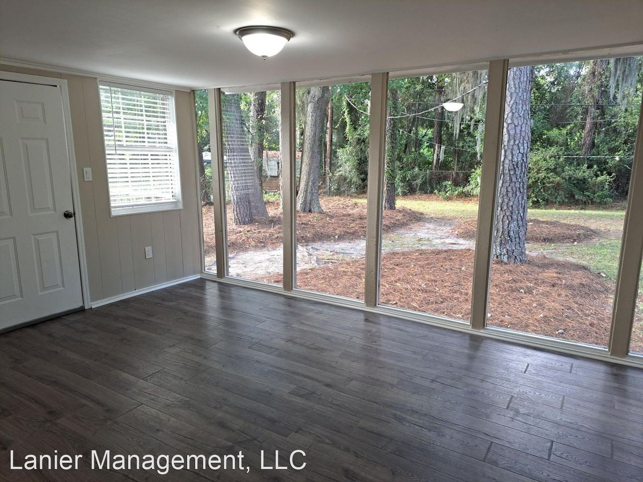 9611 Dunwoody Dr - Photo 2 of 21