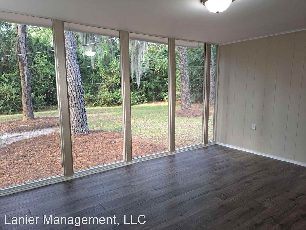 9611 Dunwoody Dr - Photo 3 of 21