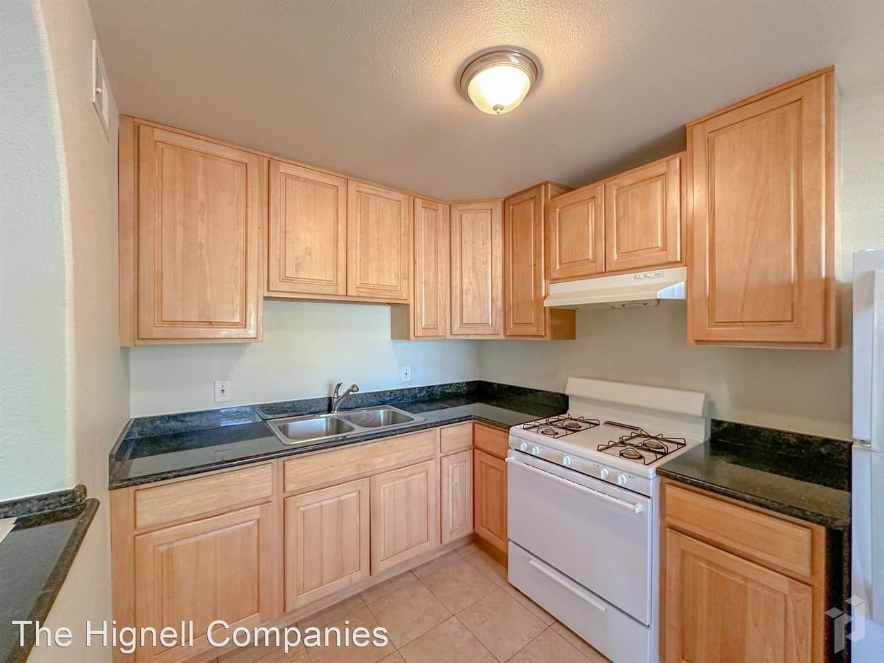 725 Sacramento St Units - Photo 3 of 9