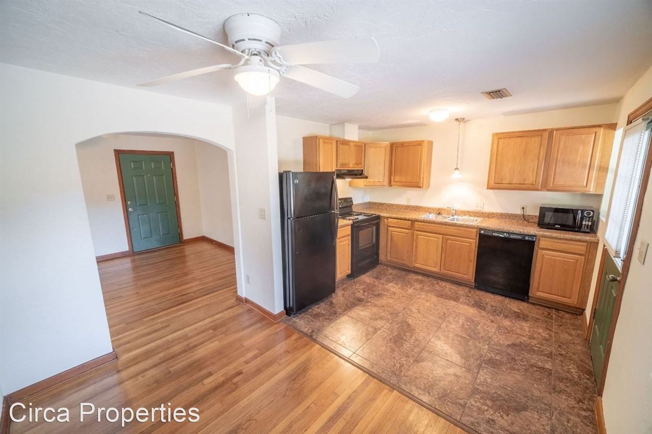 1605 Nw 5th Ave - Photo 2 of 34