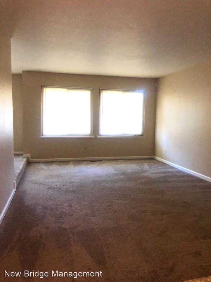 1108 Sonoma Ave - Photo 2 of 13