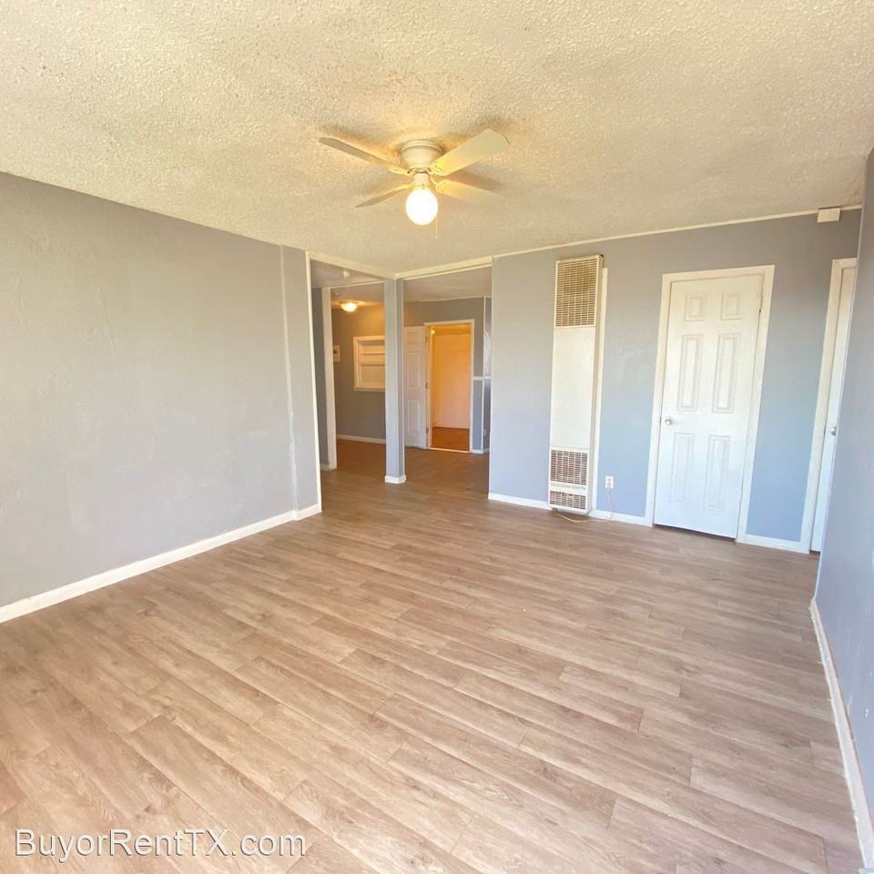 1616 39th St - Photo 3 of 11