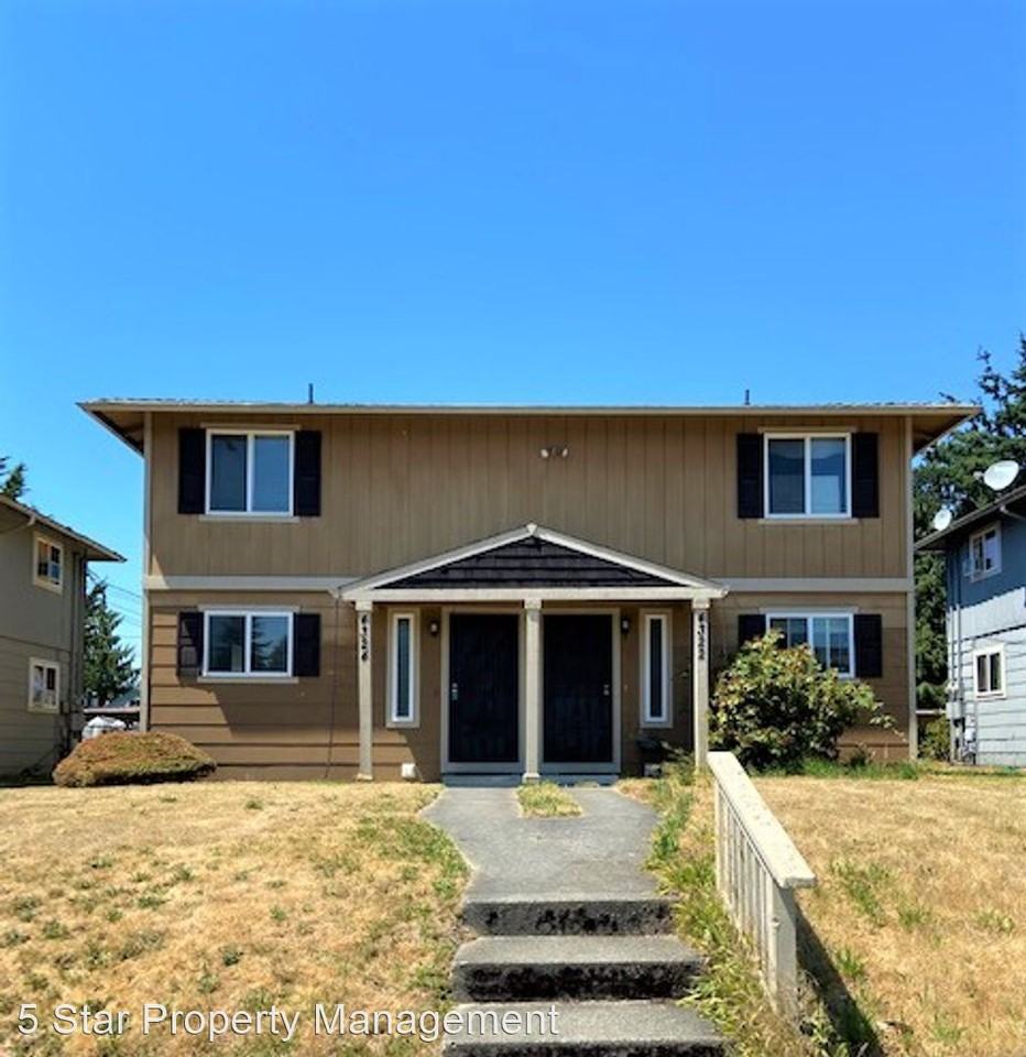 4322 and 4324 S. Cedar Street Apartments in South WA