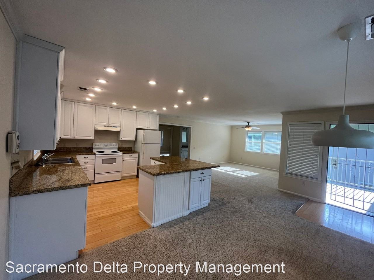 2617 Q Street - Photo 3 of 24