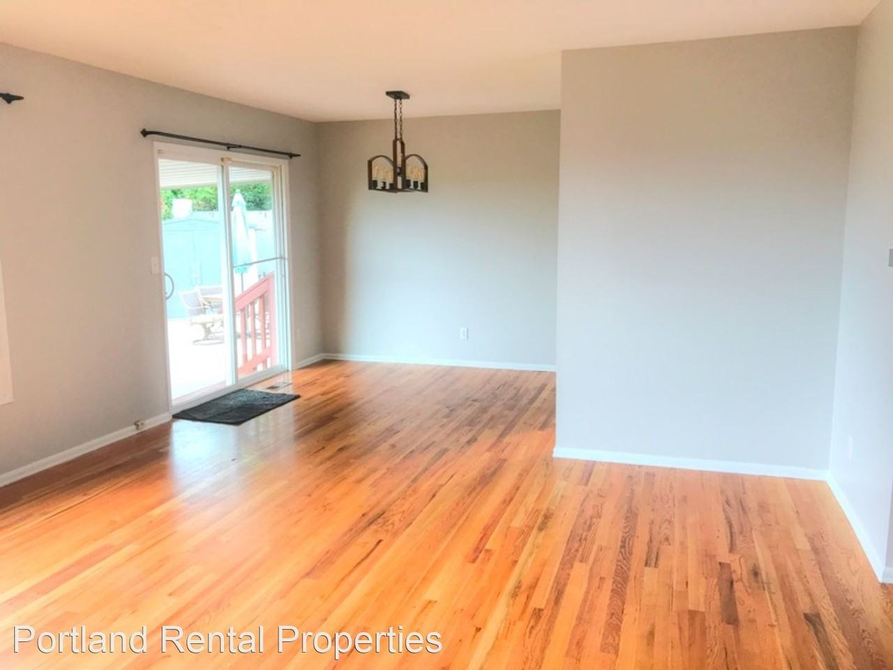 2818 Ne 127th Ave - Photo 3 of 14