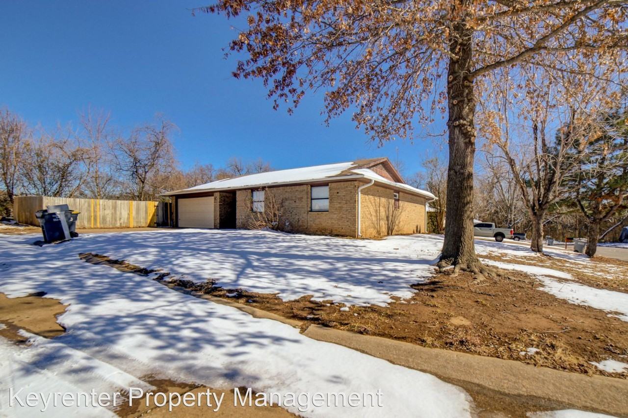 13341 S Hickory St - Photo 3 of 27