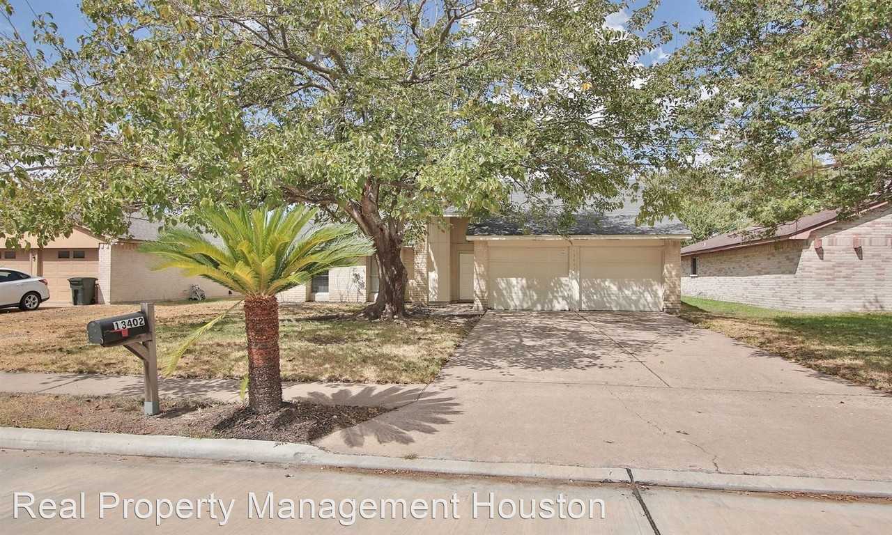 13402 Oak Ledge Dr - Photo 3 of 37