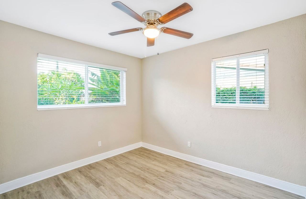 3131 Sw 22nd St - Photo 3 of 28