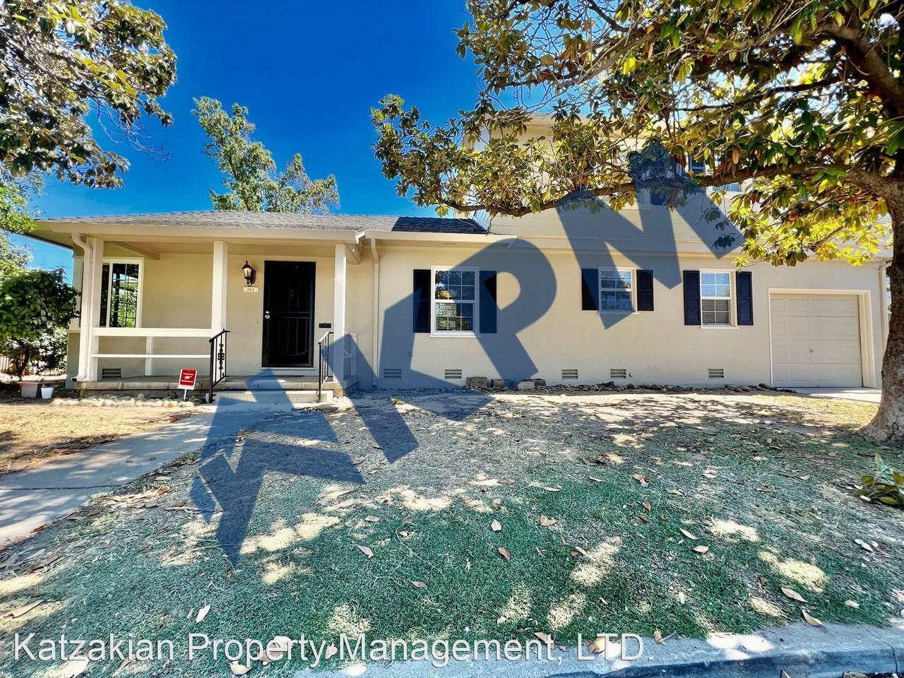 401 W. Mariposa Ave - Photo 2 of 37