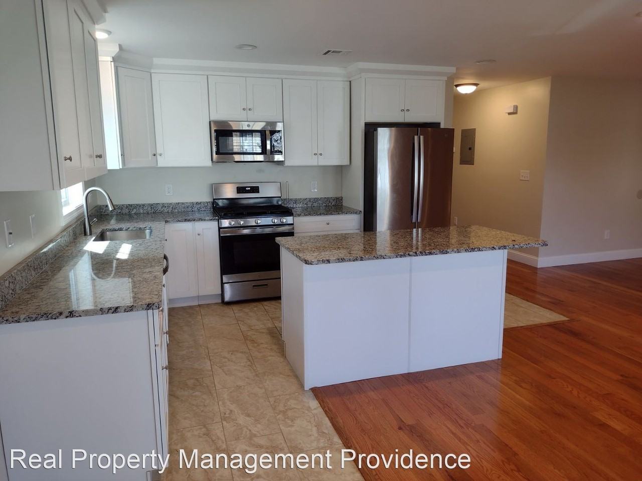 28 Alaska St #2nd Floor - Photo 3 of 15