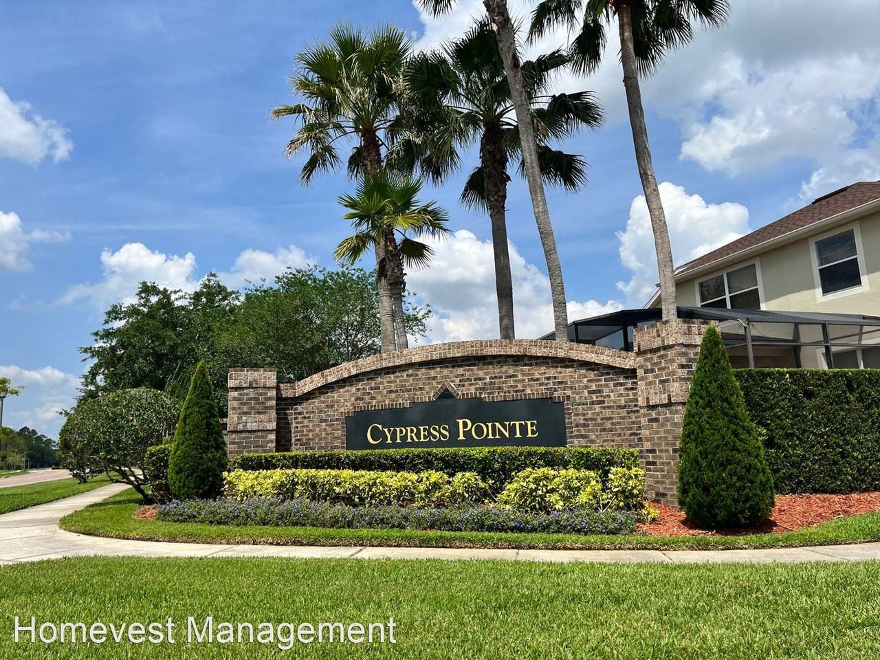 1738 Amaryllis Cir - Photo 2 of 26