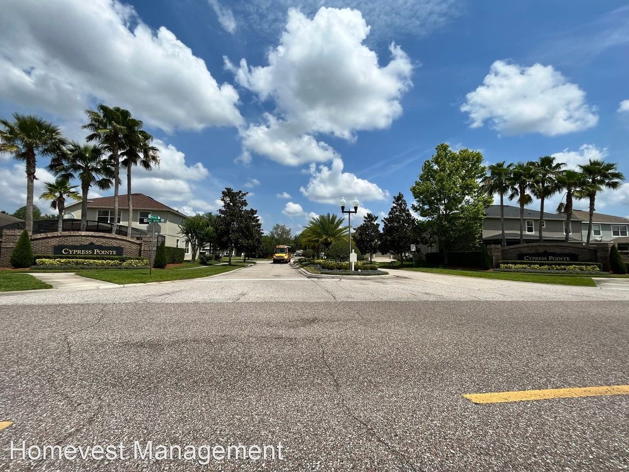 1738 Amaryllis Cir - Photo 3 of 26