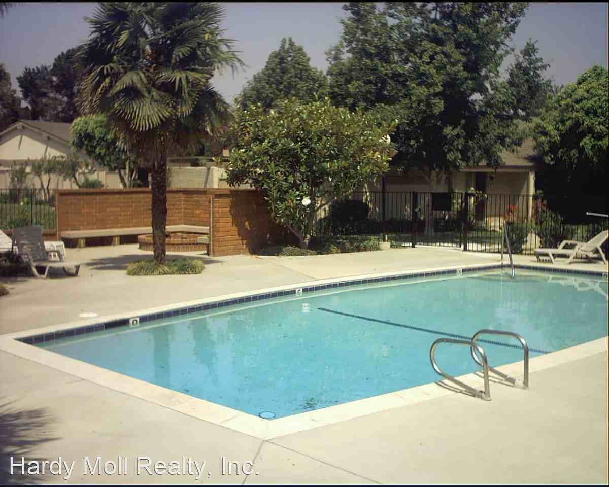 306 W Vineyard Ave - Photo 2 of 7