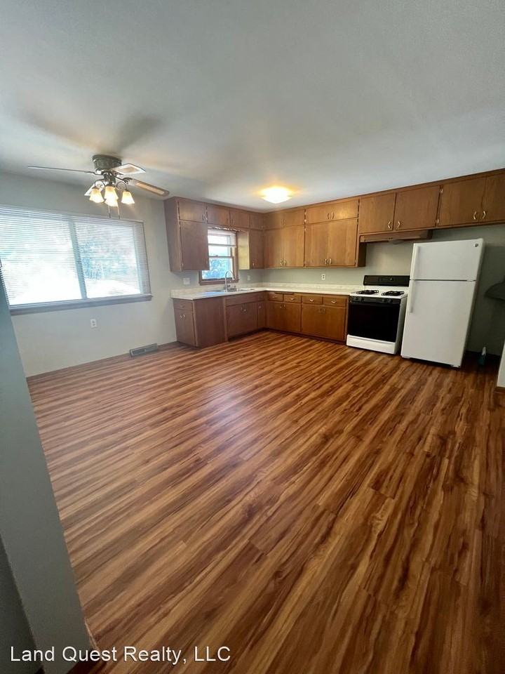 239-241 Ohio Street - Photo 2 of 10