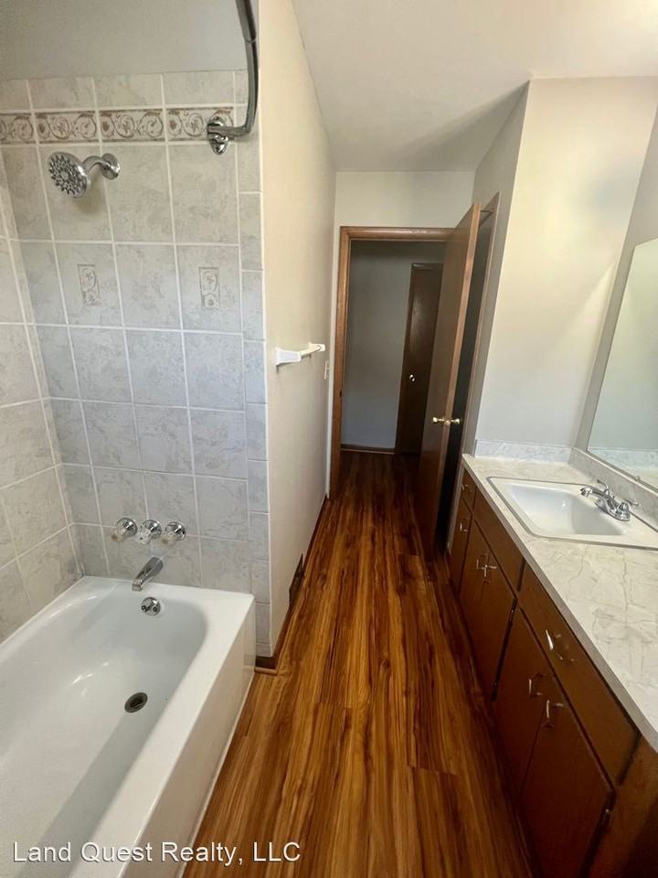 239-241 Ohio Street - Photo 3 of 10