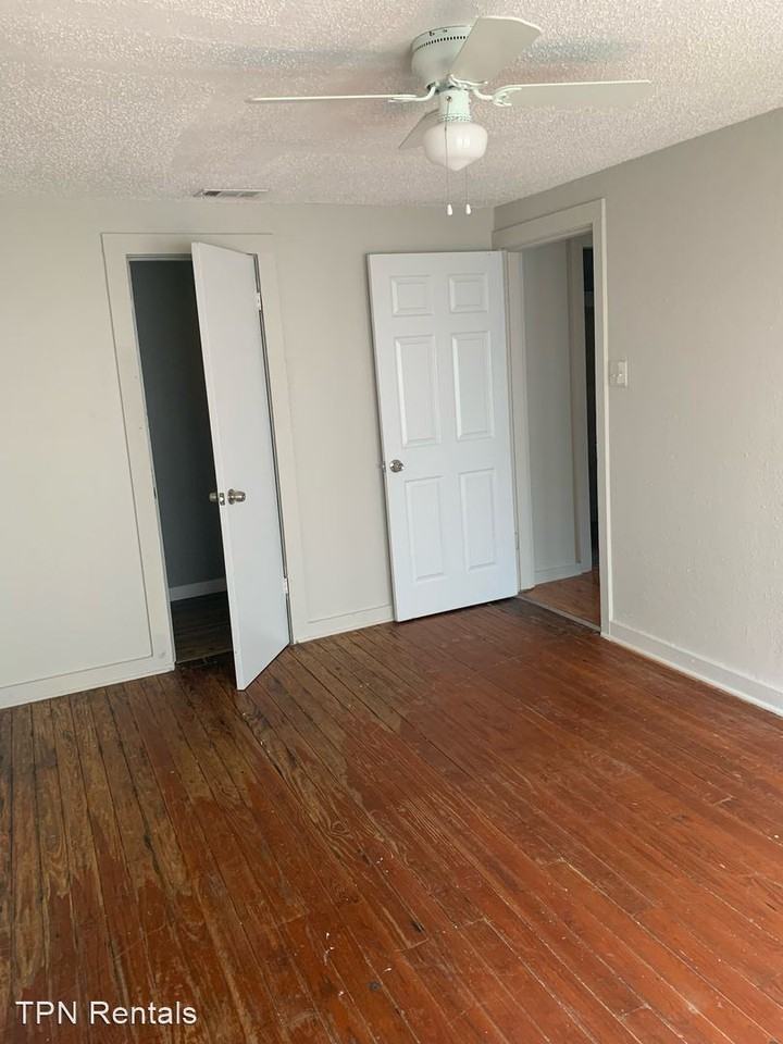 417 Montgomery St - Photo 2 of 8