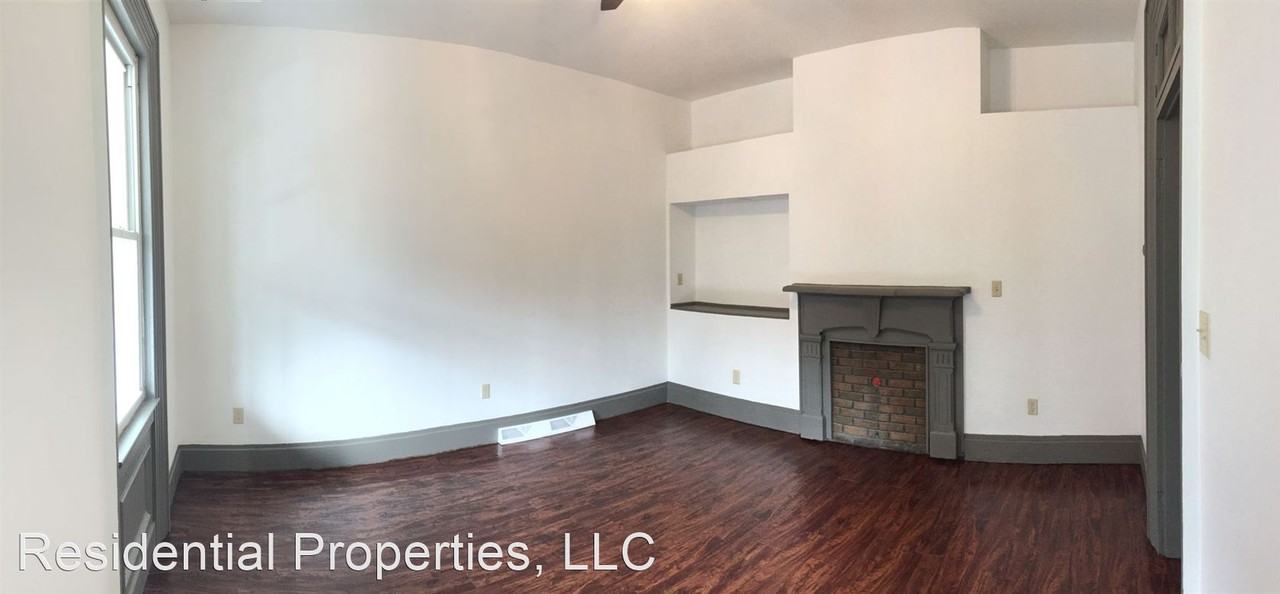 320 Lincoln Ave - Photo 2 of 8