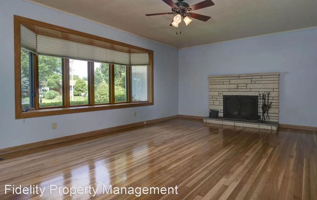 2124 S Valleyroad Ave - Photo 3 of 19
