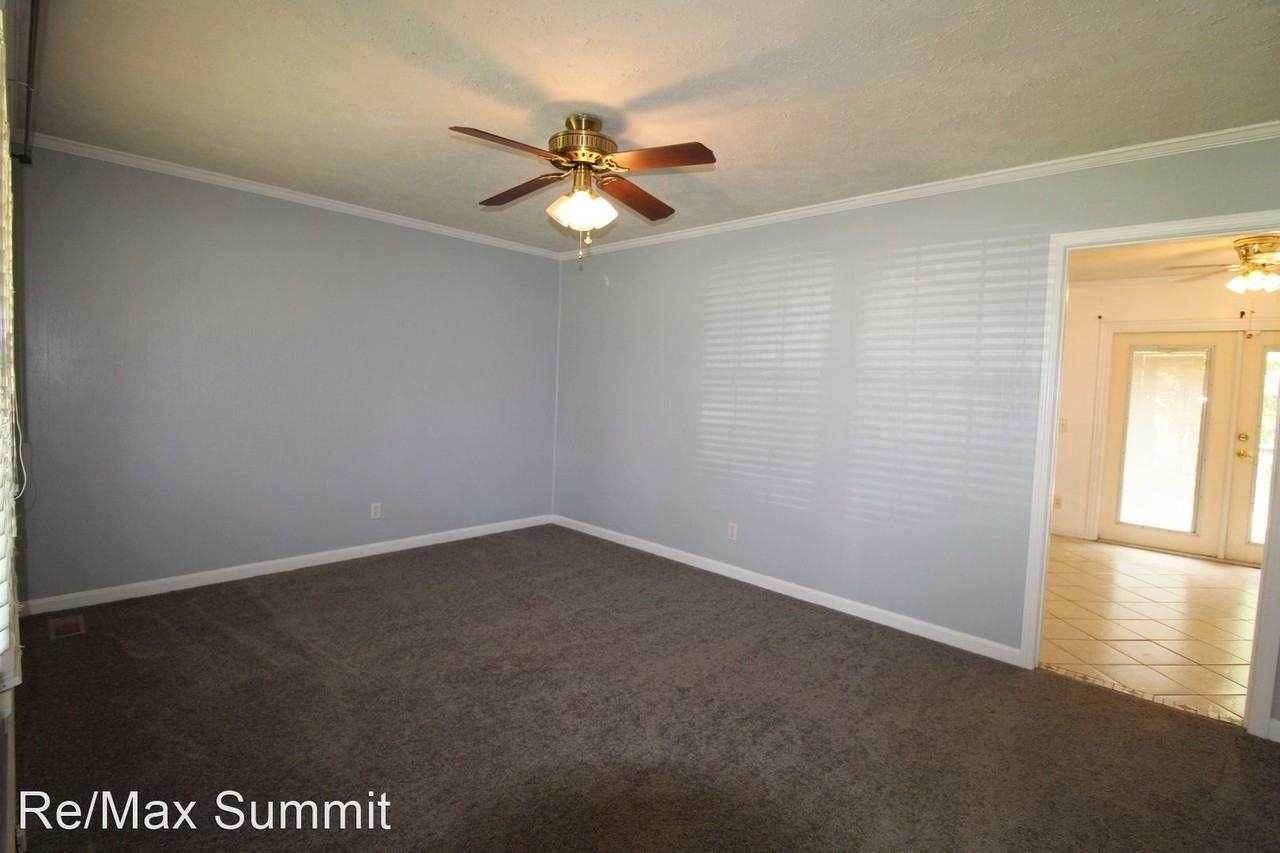 4385 Red Lane Rd - Photo 3 of 20