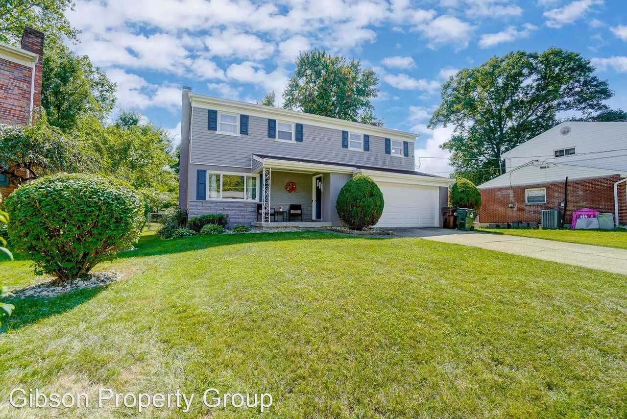 1886 Kingsway Ct - Photo 3 of 50