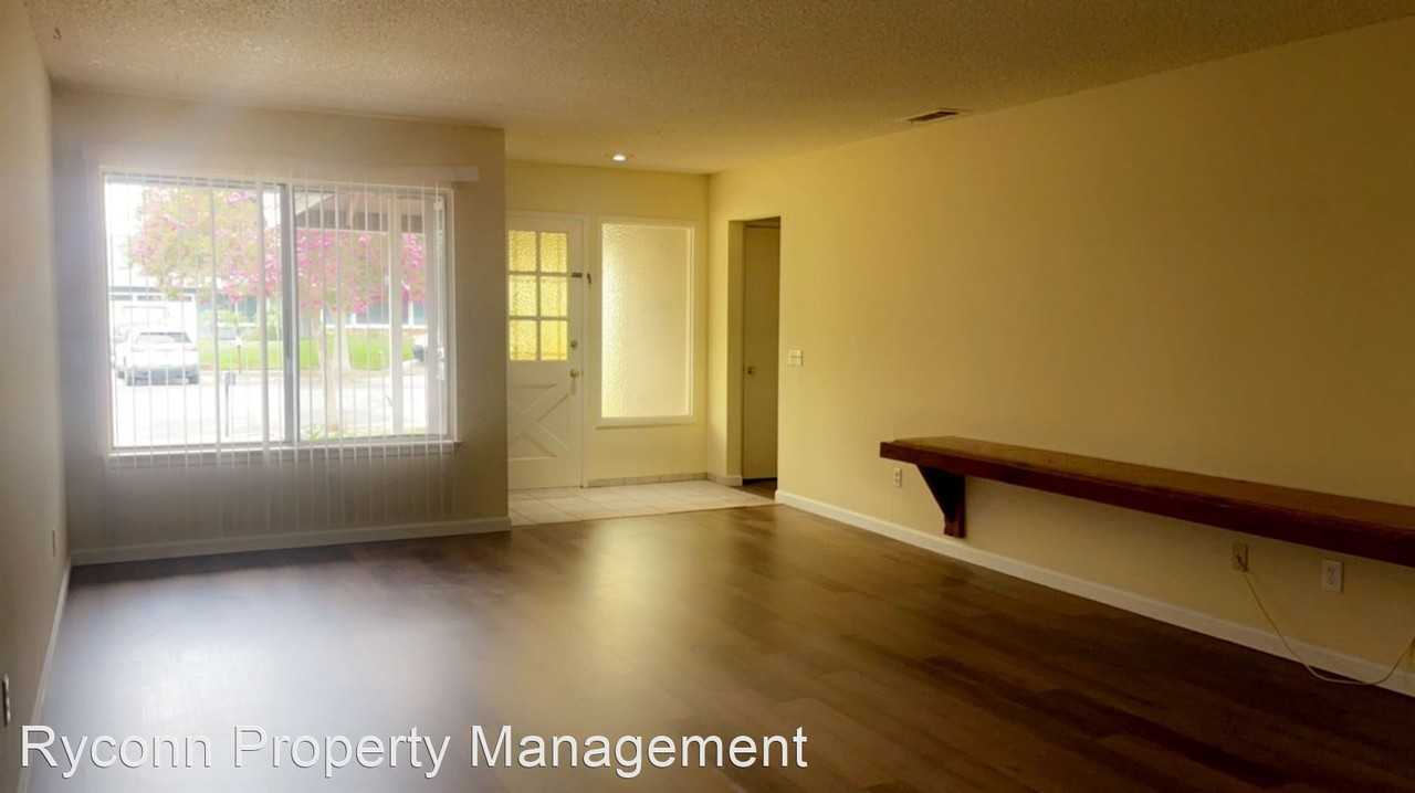 10080 Delphi Ct - Photo 2 of 12