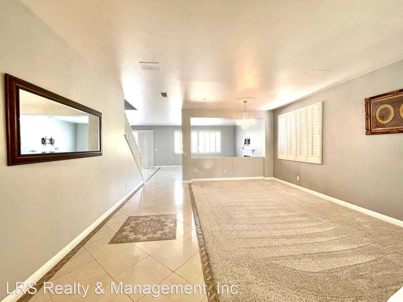 13616 Burnside Pl - Photo 3 of 38